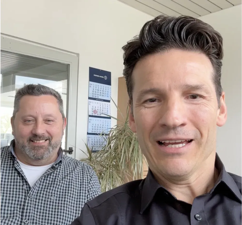 Jörg Vogelgesang mit Andreas Krieger nach der Erfolgsbegleitung